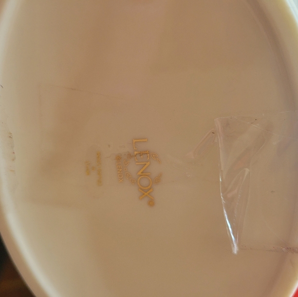 LENOX TRINKET MUSIC BOX - Picture 4 of 5